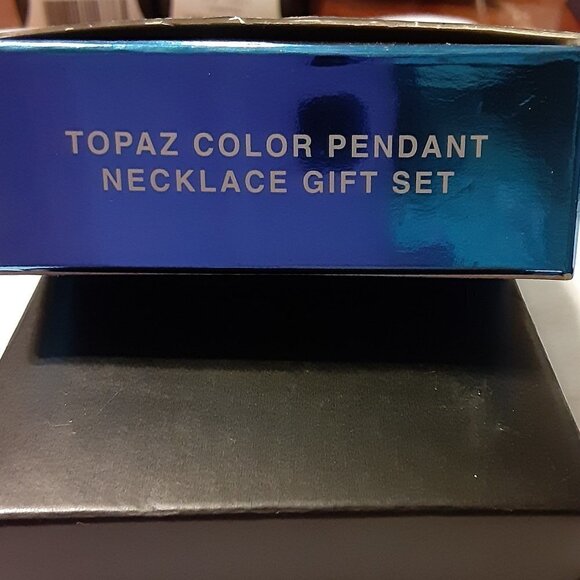 Topaz color Pendant Gift Set - Picture 2 of 4